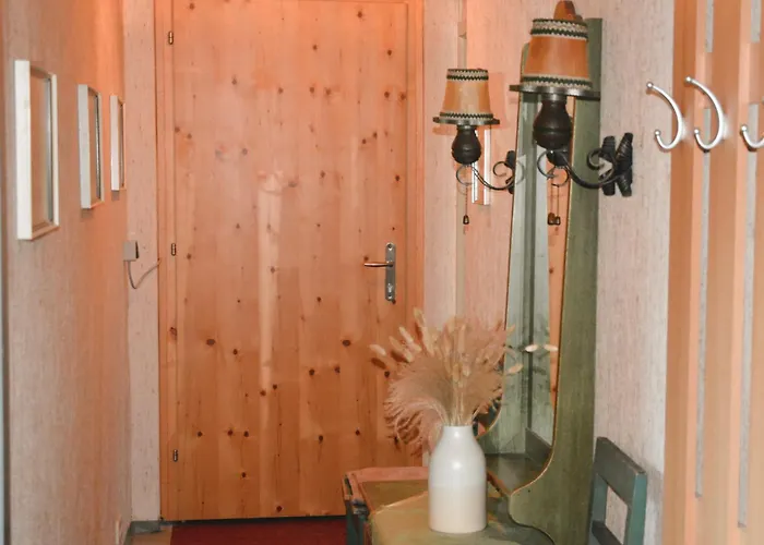 Haus Koeltringer アパート *